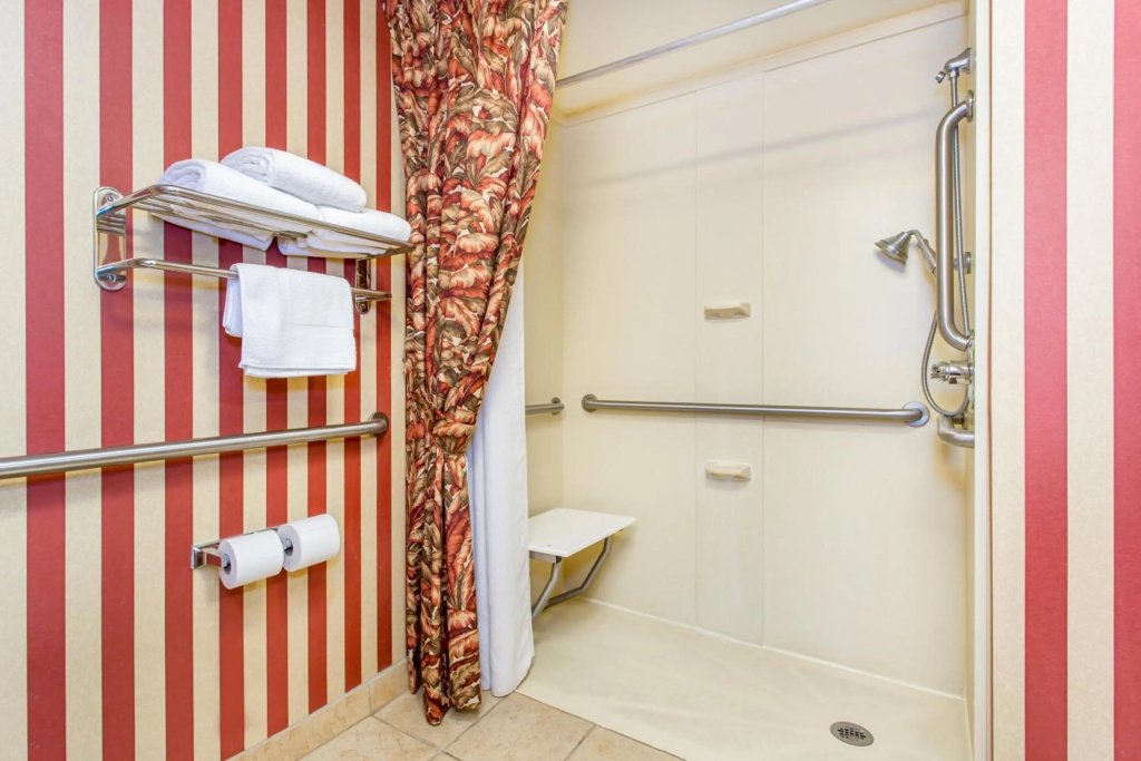 Holiday Inn Express & Suites Bloomington by IHG - Général