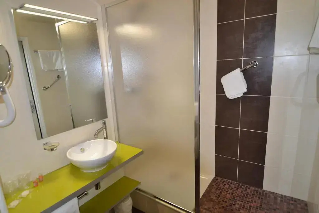 Brit Hotel Cahors - Le France - Général