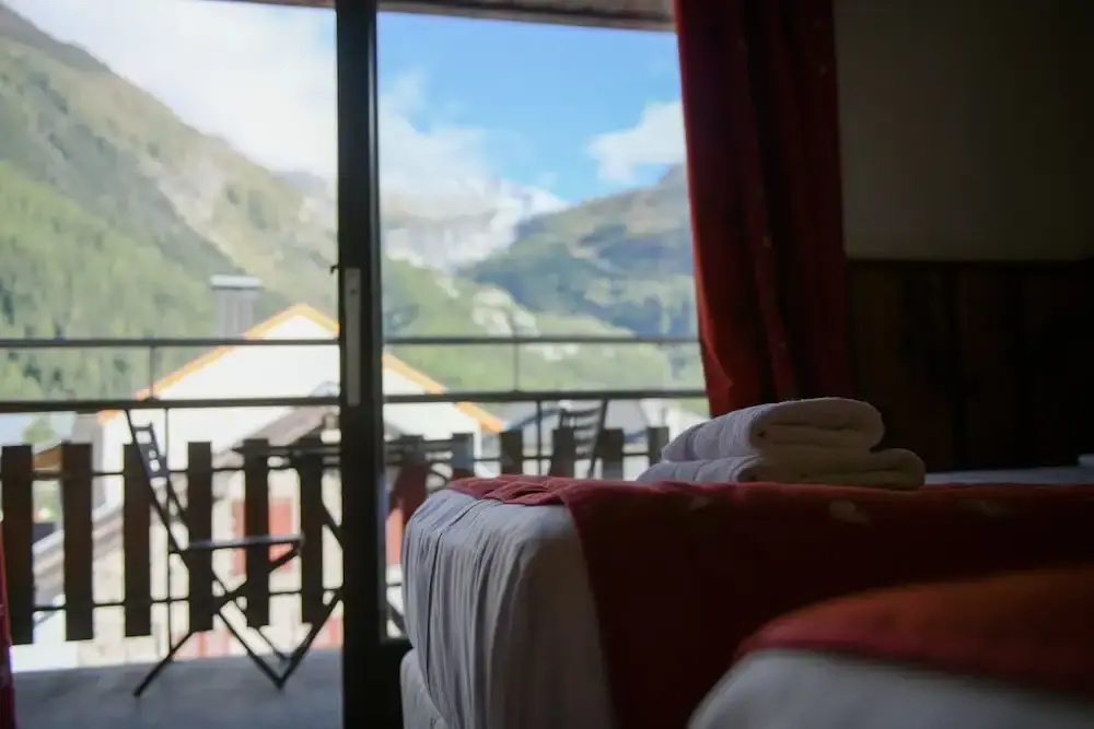 Comfort Double room with balcony and with mountain view (twin beds)