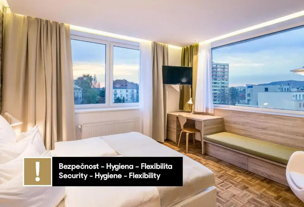 Deluxe Double room (full double bed)