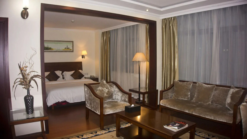 GS Plaza Hotel — фото 5