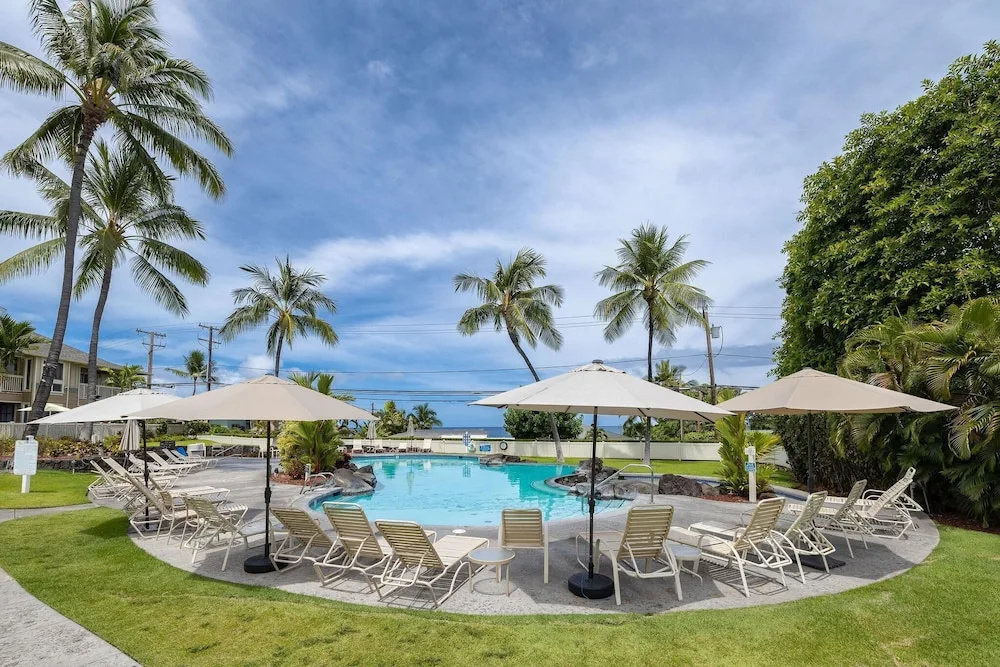 Alii Cove#s1 Beautiful 2 Level Unit With AC!