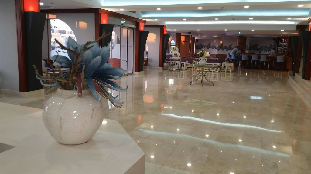 Belair Beach Hotel - Général