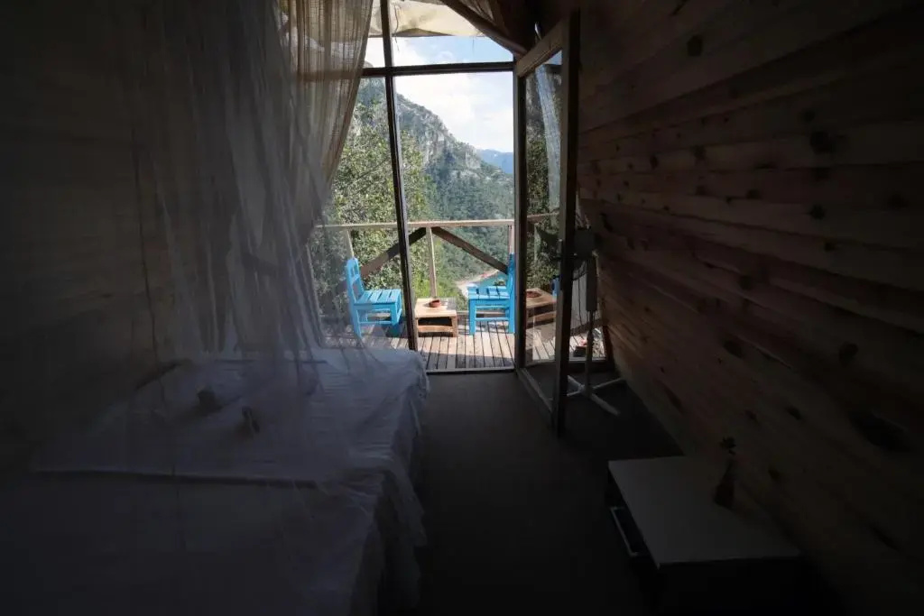 2 Bedrooms Bungalow