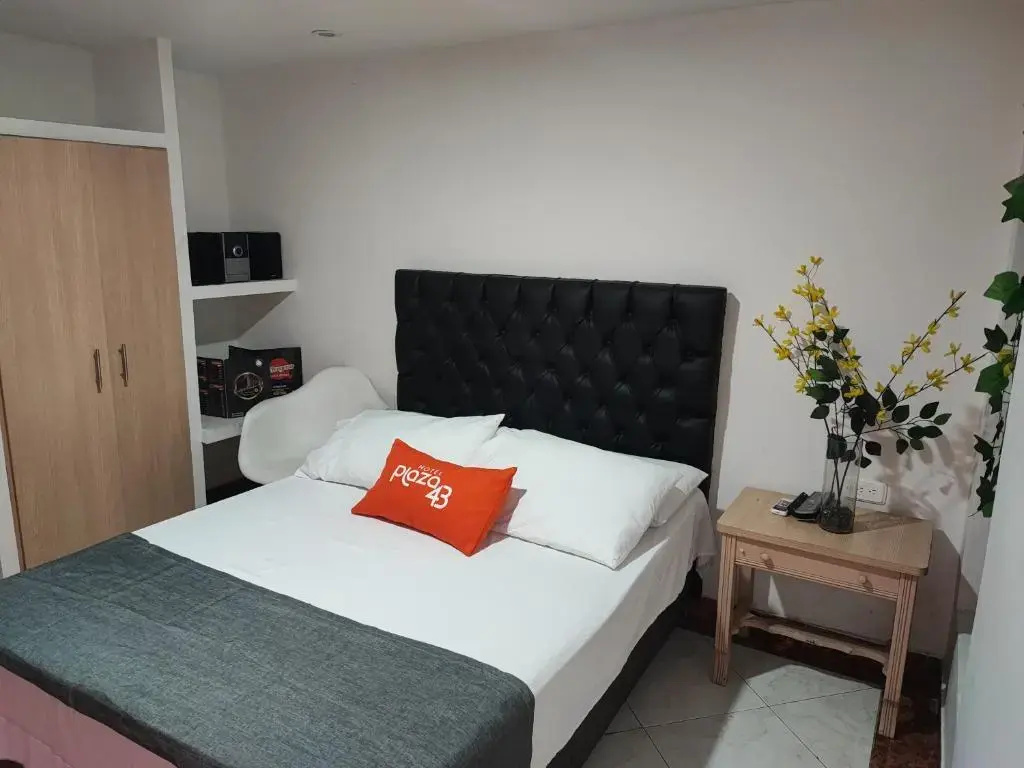 Hotel Plaza 43 - Chambres