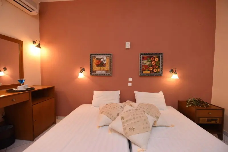 Pelli Hotel - Chambres