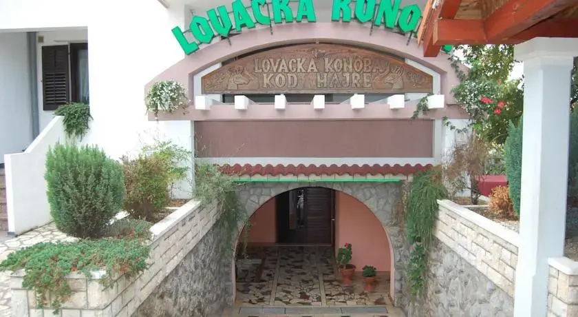 Lovacka konoba