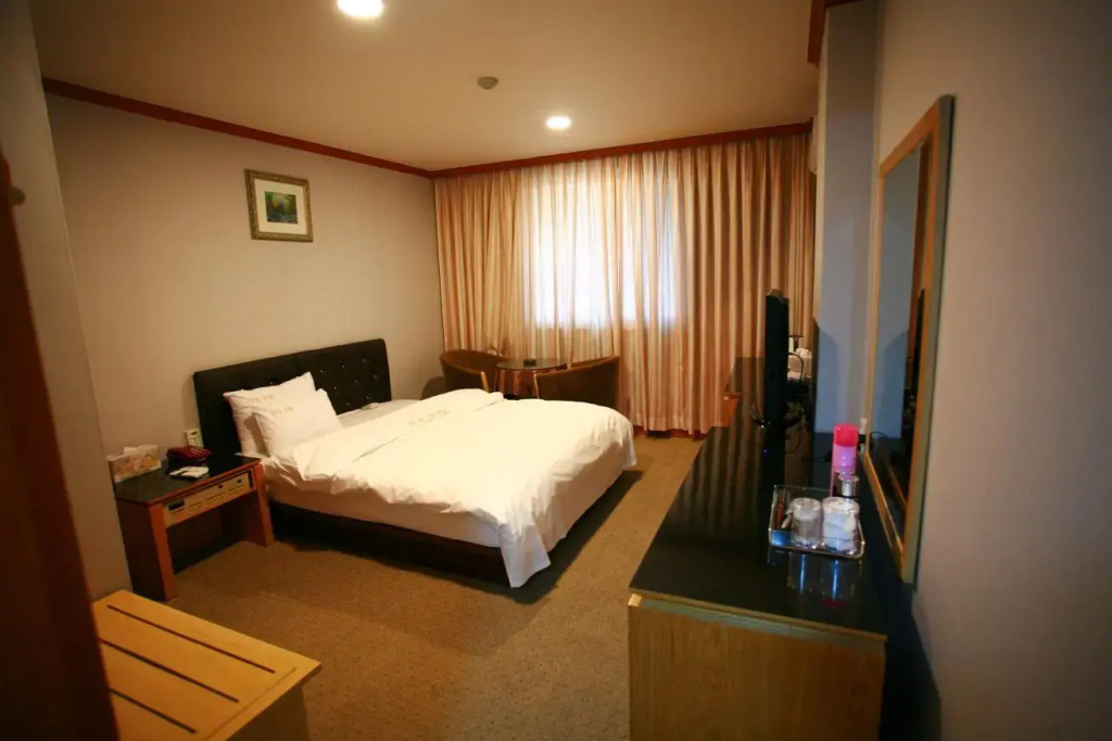 Gumi Hotel - Chambres