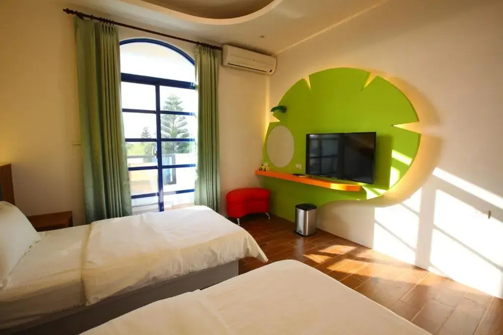 Standard Double room with garden view (full double bed)
