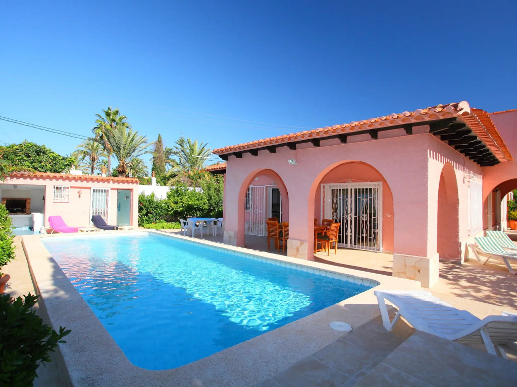 Sandy house. Holiday house rental. sandy spain.