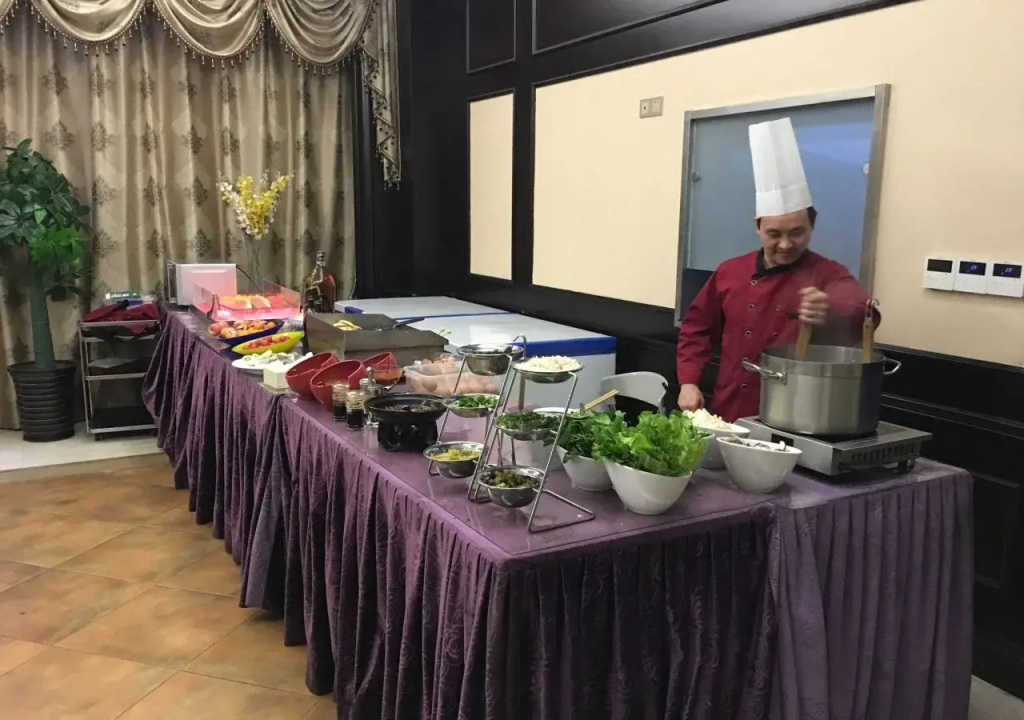 Food & Beverage
