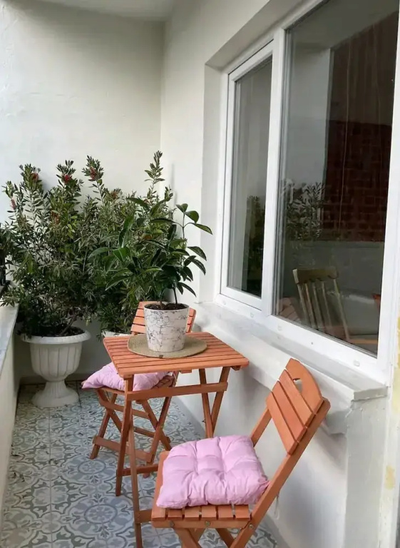 Отель 2BR and 2bath balcony apt in heart of isatanbul #3 в Стамбуле