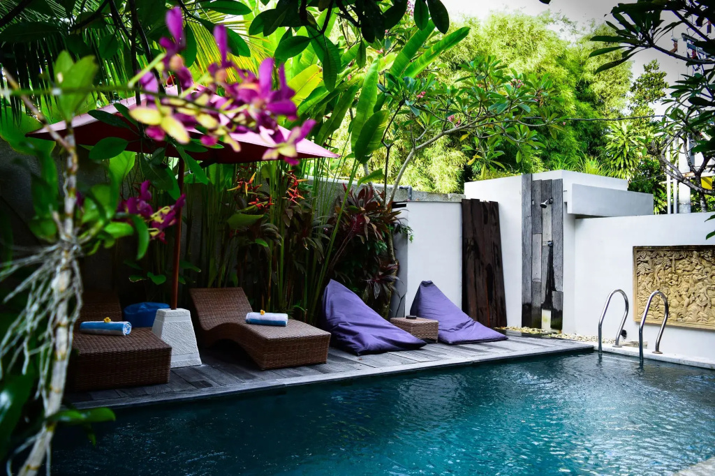 Hola Seminyak - Général