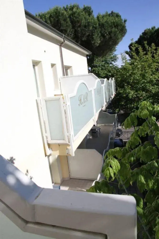 Balcony & Terrace
