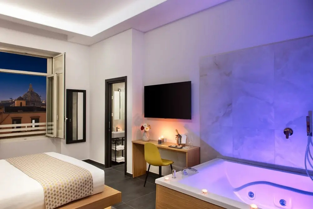 Deluxe Suite