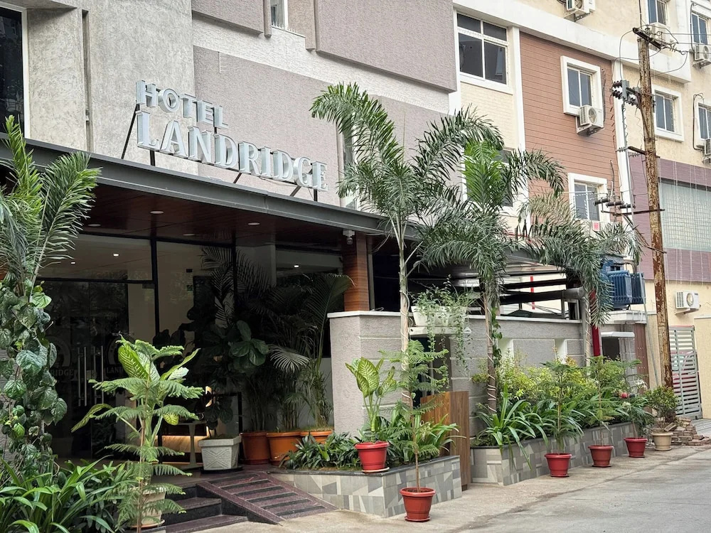 Hotel Landridge - Hitech City Hyderabad