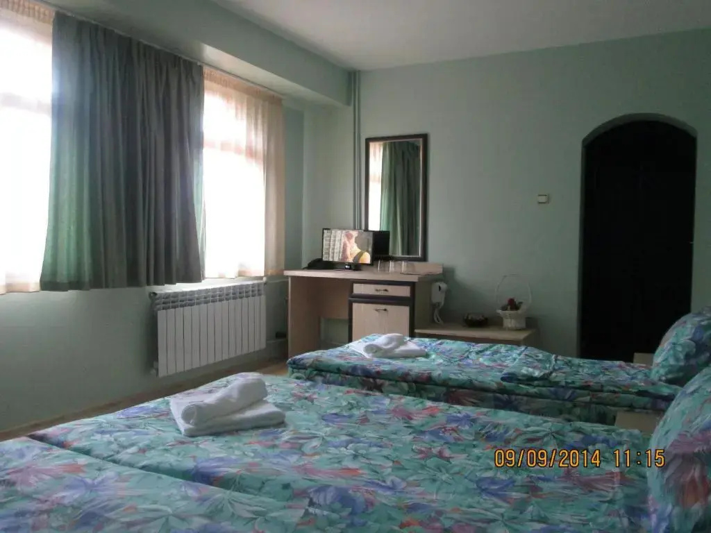 Hotel Emaly Green - Chambres