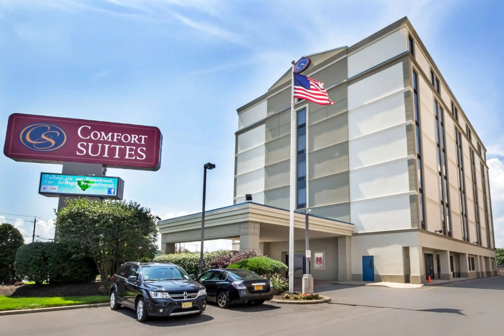 Comfort Suites at Woodbridge — фото