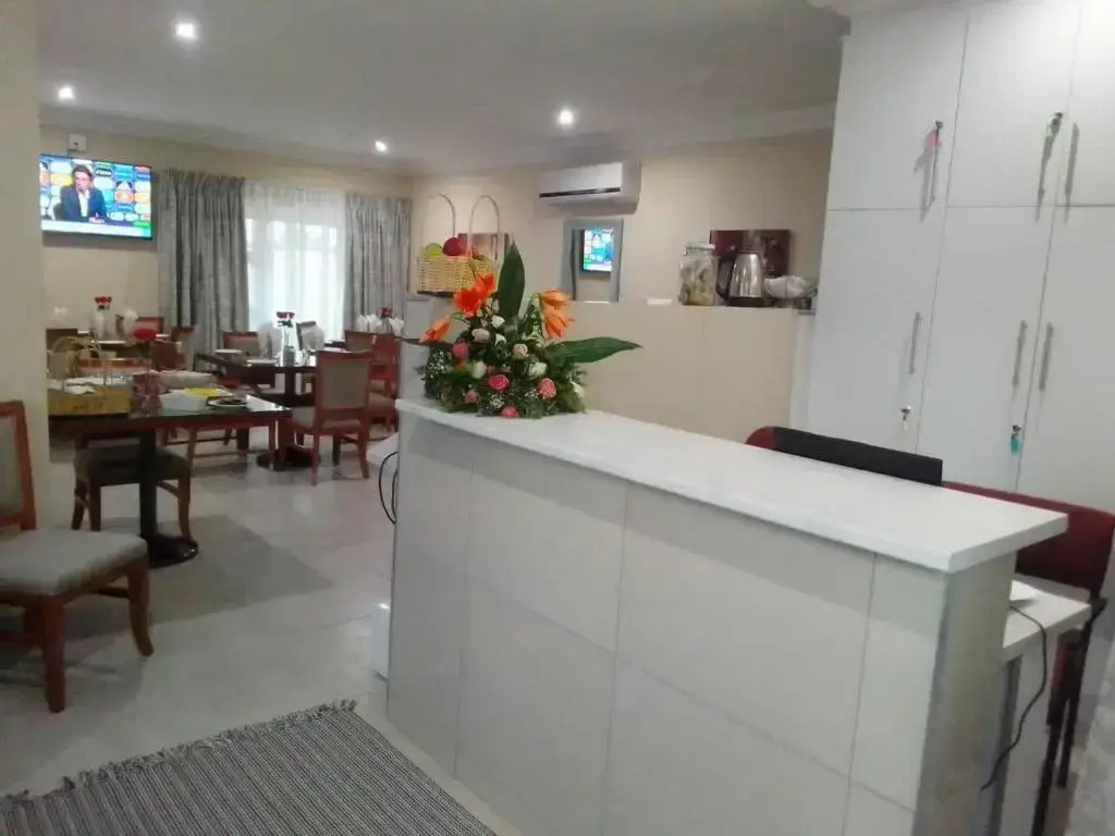 Benoni N12 Hotel - фото 11