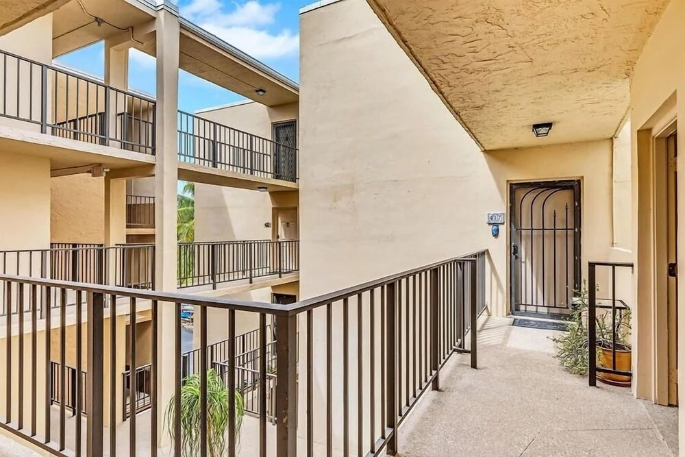 Updated Unit With Beautiful Florida Bay Sunsets 1 Bedroom Condo by RedAwning