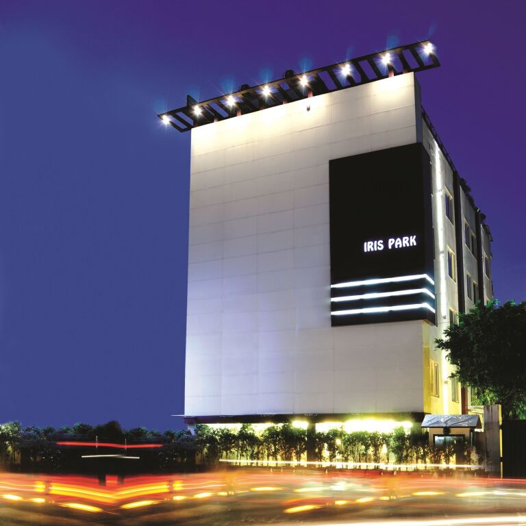 Iris Park Hotel image