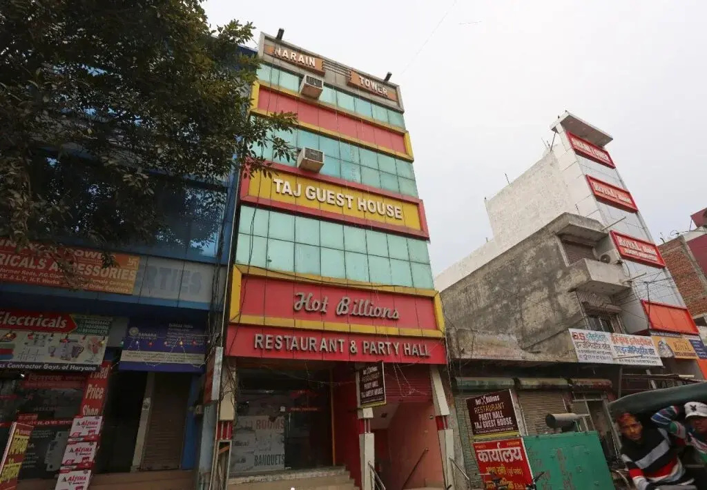 Taj Guest House By OYO Rooms