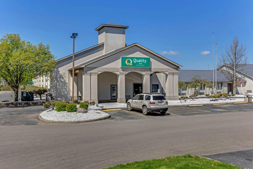Quality Inn Austintown - Youngstown West