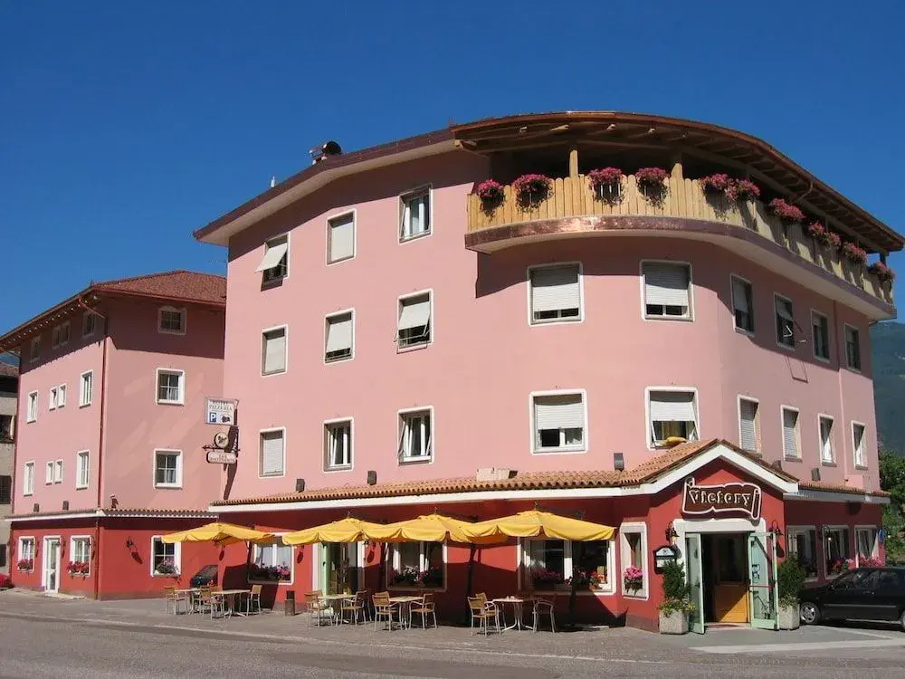 Victory Hotel Dermulo di Predaia