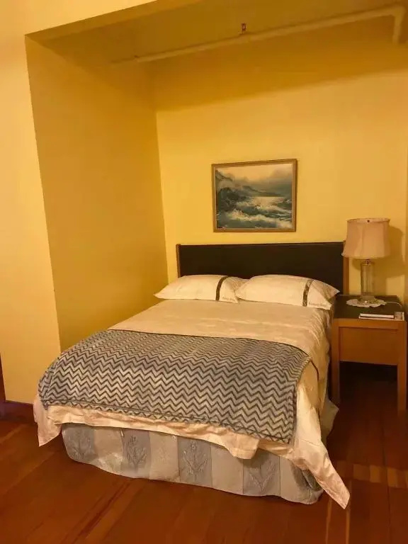 Deluxe Double room with partial sea view (full double bed)