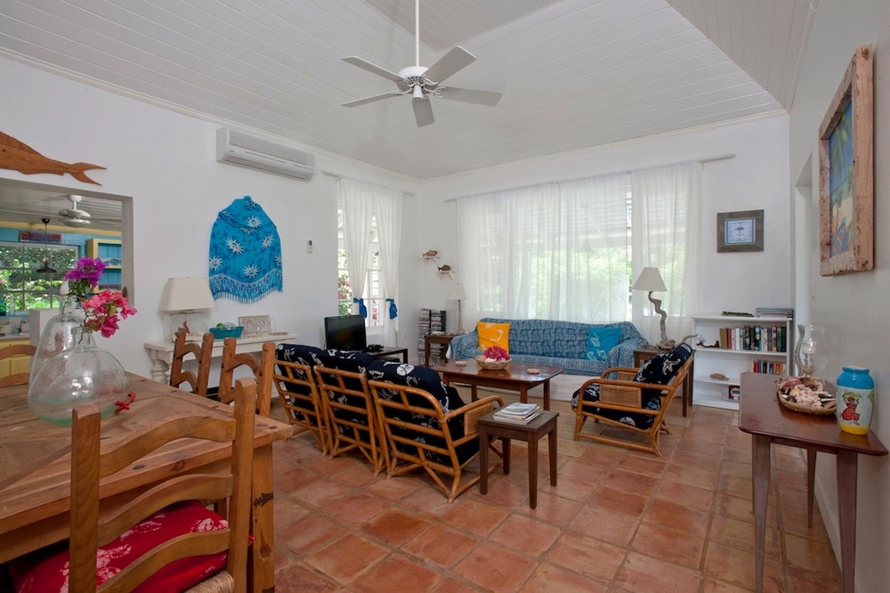 Allamanda House