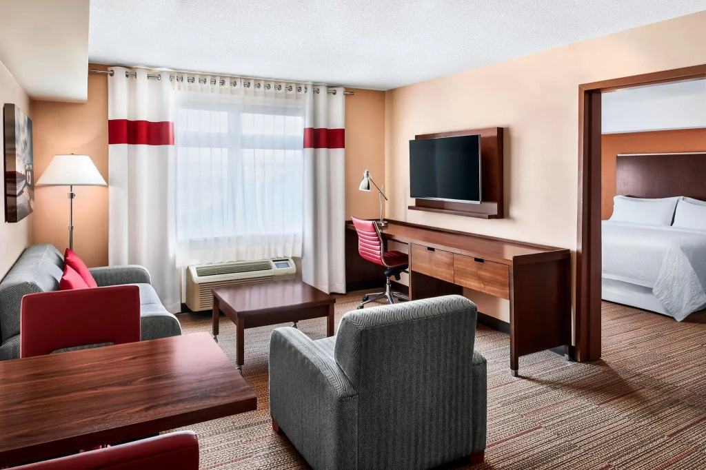 1 Bedroom Double Suite (full double bed)