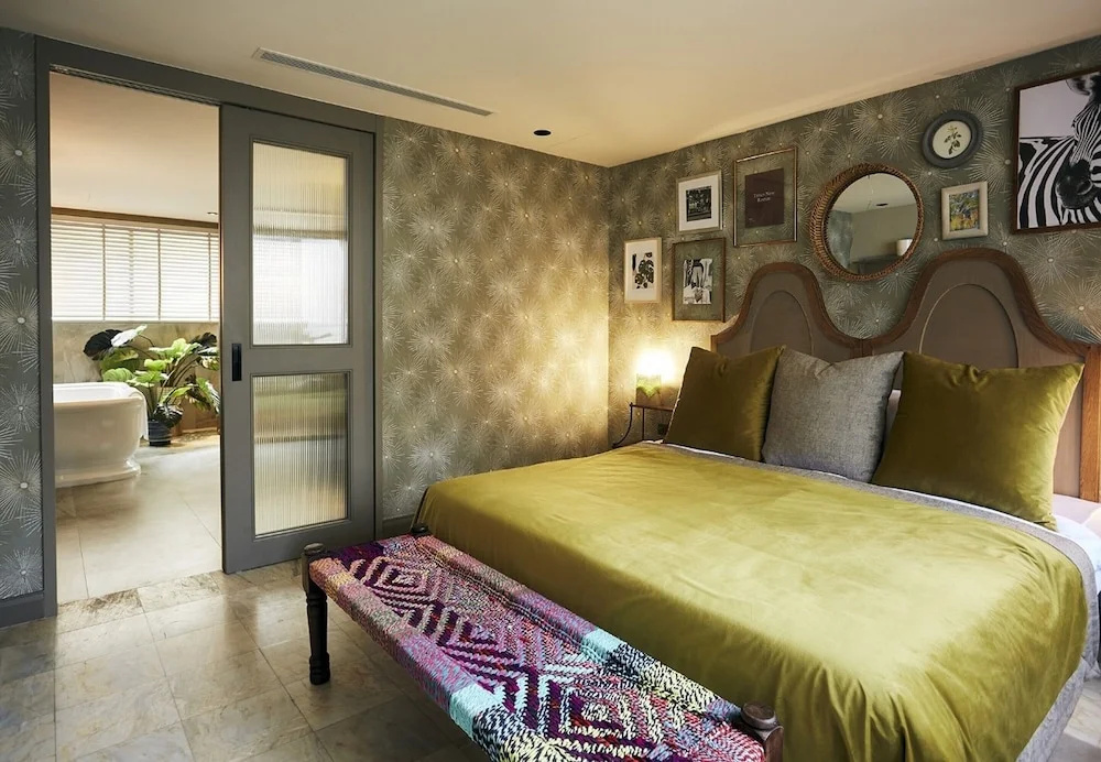 Отель B House 49 Bangkok в Бангкоке
