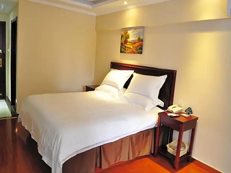 GreenTree Inn Yangzhou Slender West Lake Wencheng Attic Express Hotel - Chambres