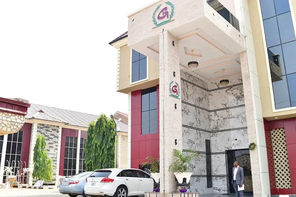 Choice gate Hotel and Suites