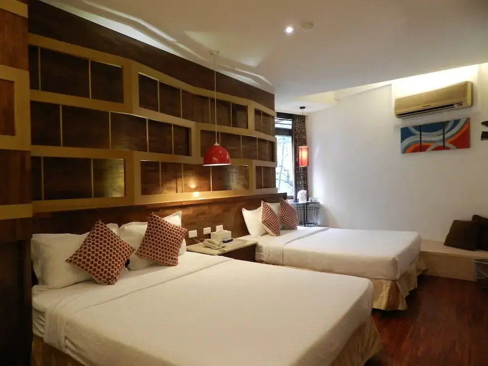 Deluxe Quadruple room