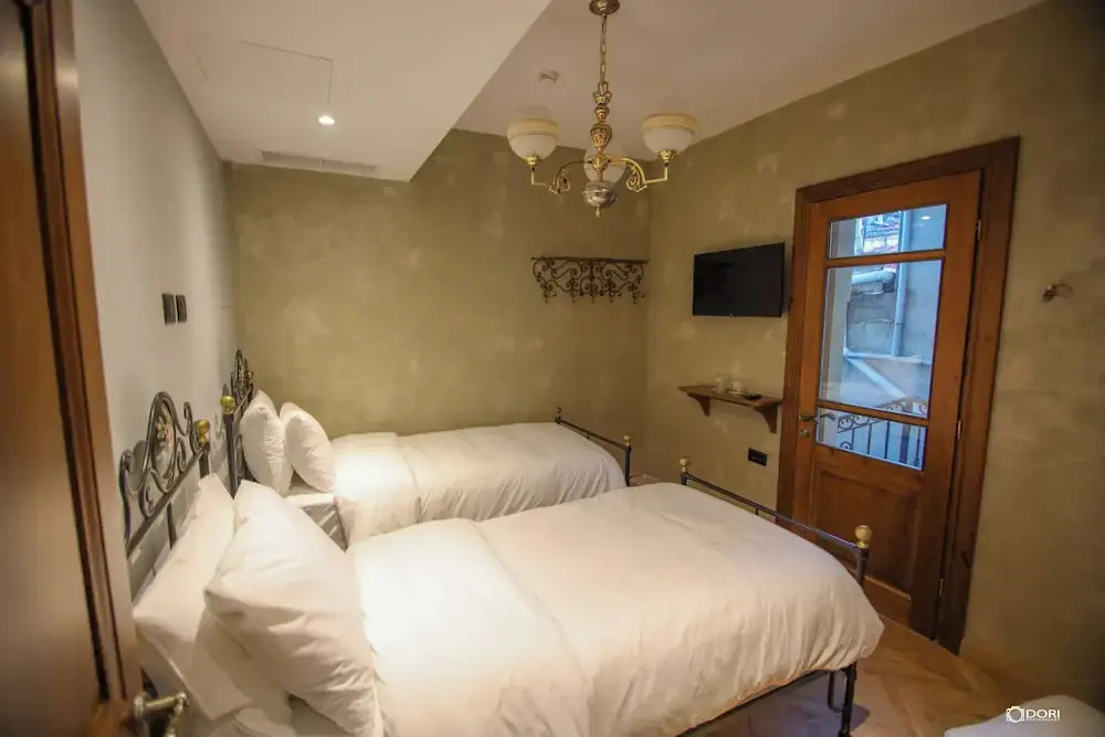 Standard Quadruple Family room with city view