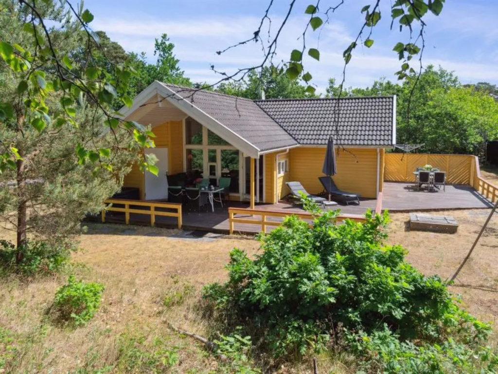 "Anly" - 250m from the sea in Bornholm