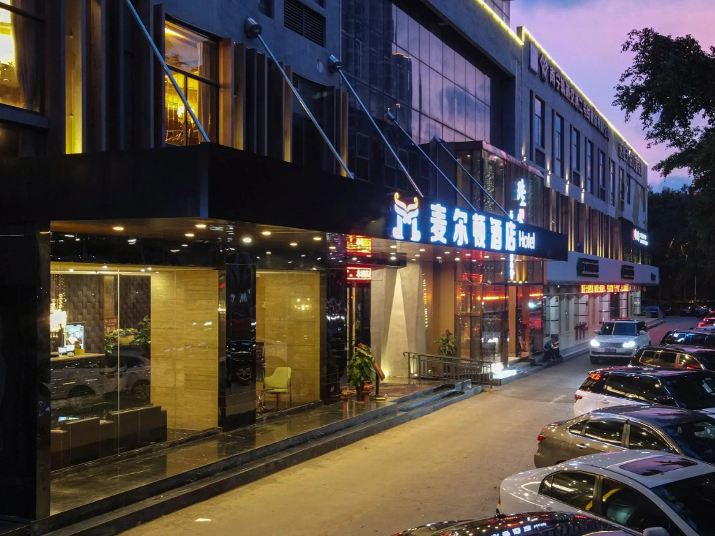 Melton Hotel