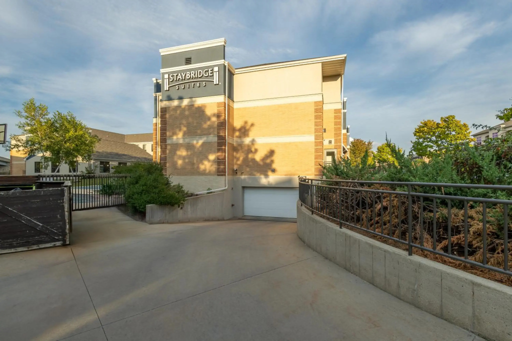 Staybridge Suites Middleton Madison-West by IHG - фото 43