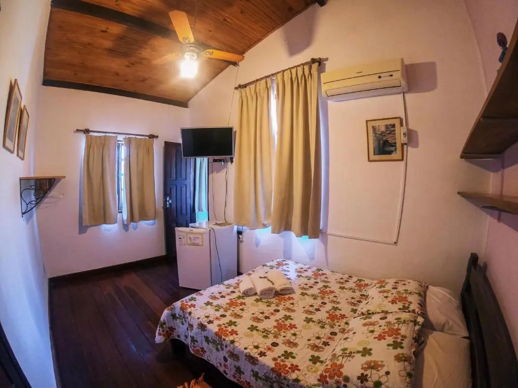 Deluxe Double room (full double bed)