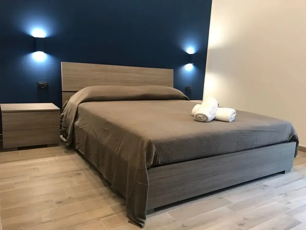 Comfort Double room with balcony and with city view (full double bed)