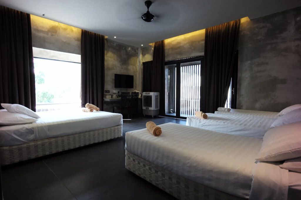 Grand Family room