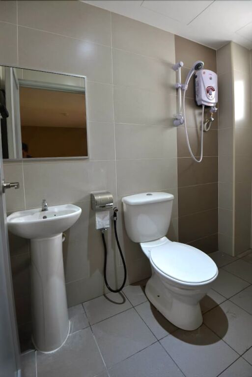 Swiss Cottage Hotel