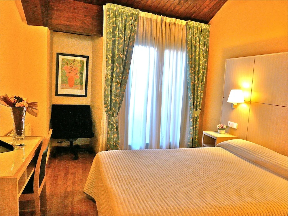 Comfort Double room (full double bed)