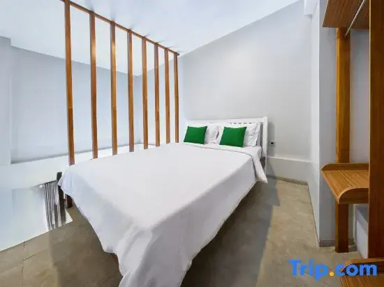 Suite with balcony