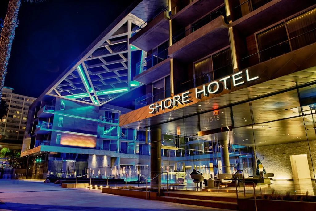 Shore Hotel — фото