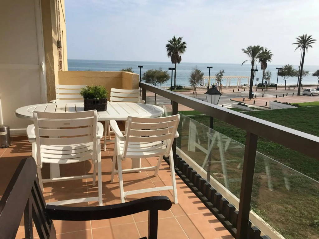 Apartment on the beach,fuengirola