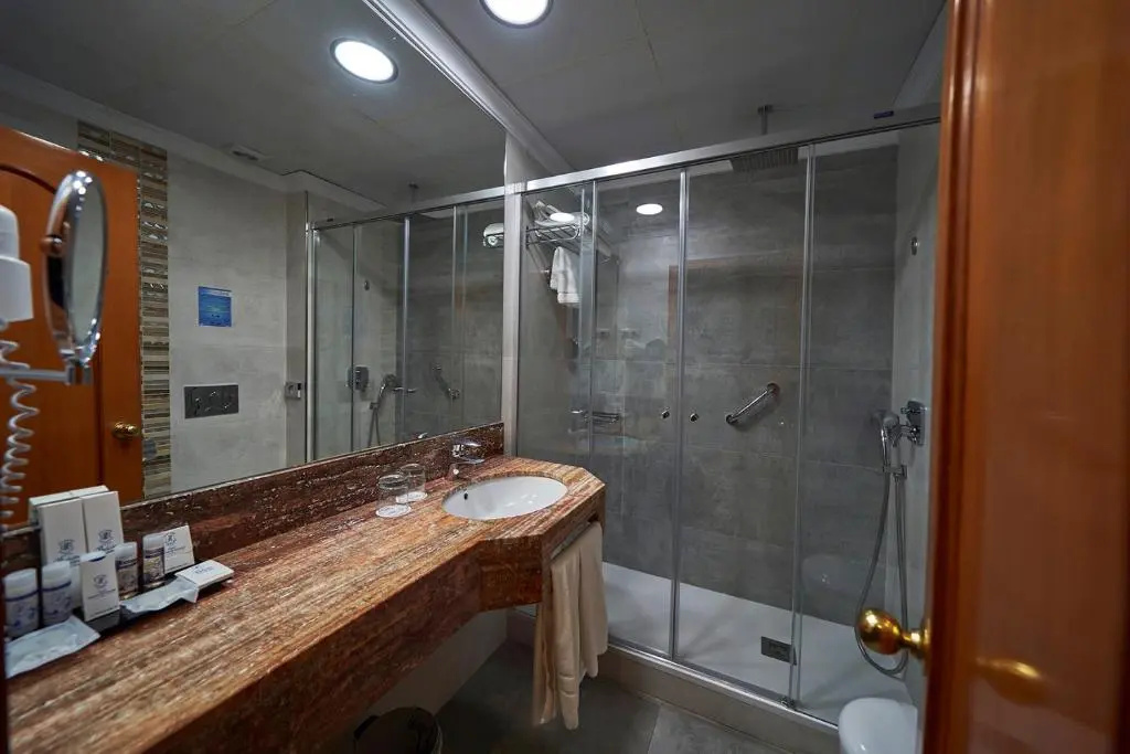 Hotel Balcón de Europa - Chambres