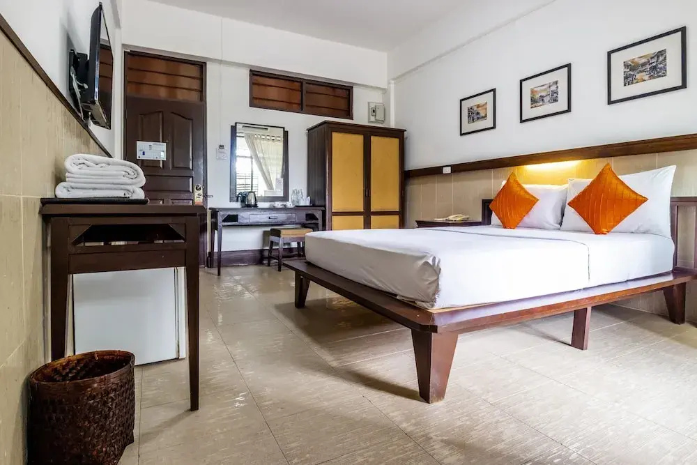 Sakulchai Place Hotel - Chambres