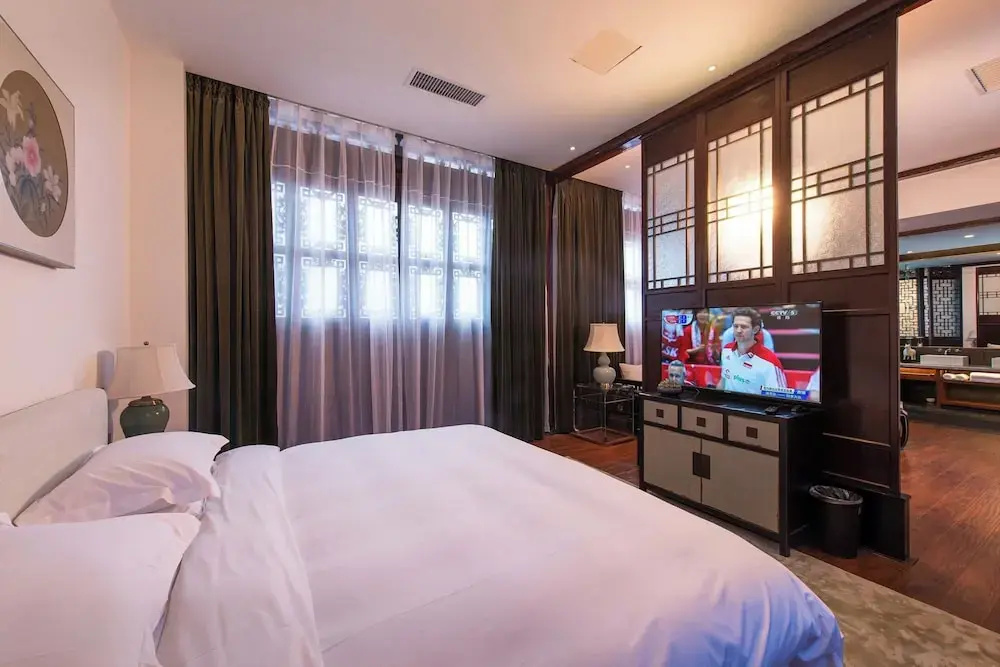 Grand room